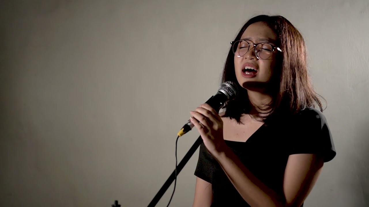 EC 2022 UPS TEGAL SINGING CONTEST - EVELYN JOYCE EMMANUELLA
