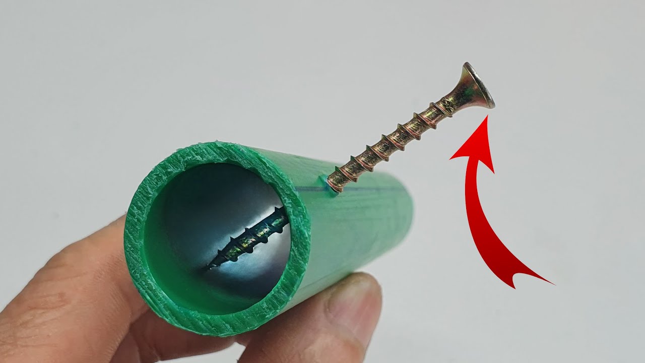 आफ्ना पुराना PVC पाइपहरू नफाल्नुहोस्! तपाईंको घरको लागि उपयोगी DIY विचारहरू।
