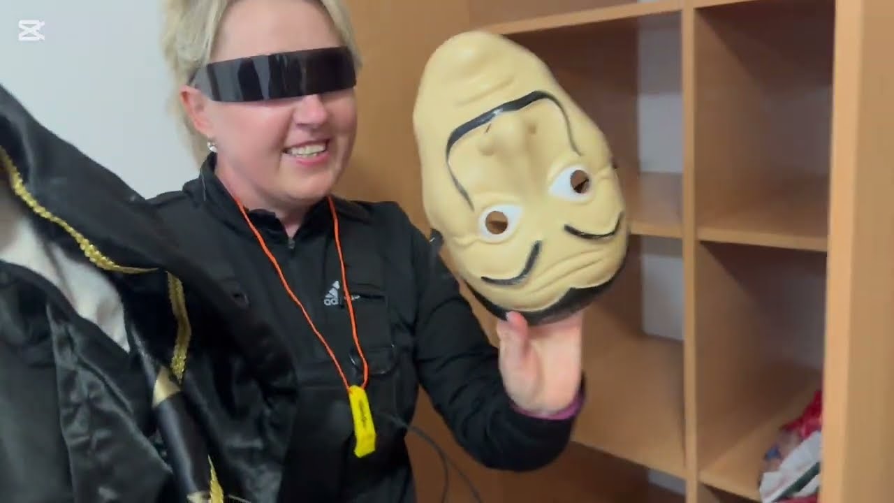 BEZVA HOLLYWOOD 2025 - Padouch nebo hrdina.. (Žlutý tým)