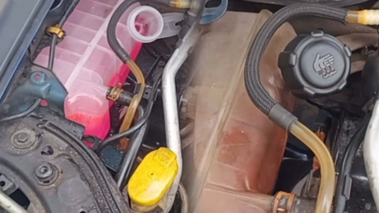 Нюанси Меган 2 .Бачок антифризу заміна ⚗️ 