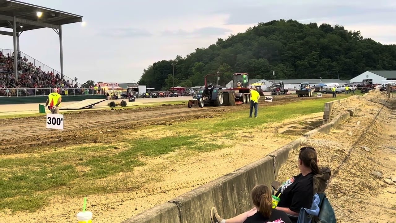 Pike co tractor pull