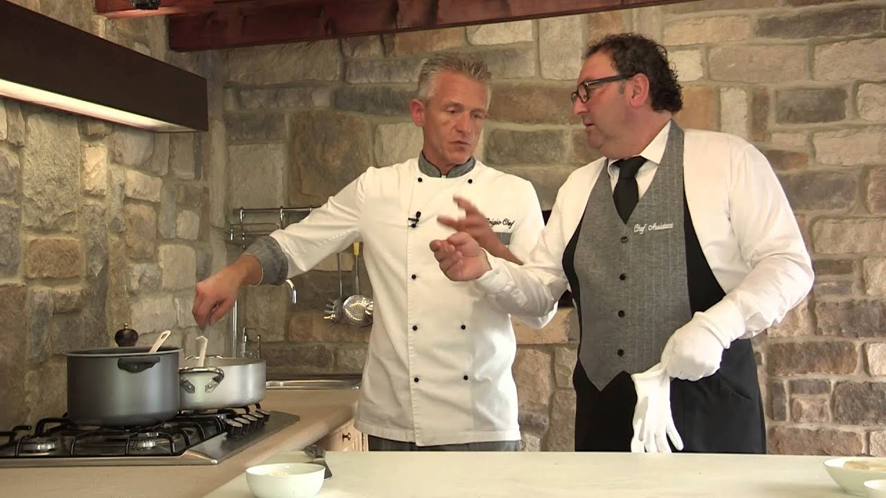 RISOTTO TALEGGIO E SALSICCIA - Video Ricetta - Grigio Chef
