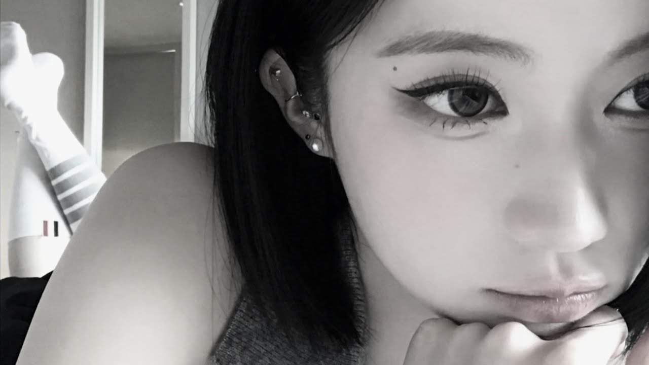 𝑷𝒍𝒂𝒚𝒍𝒊𝒔𝒕 멋대로 판단한 내 모습이 전부일 리 없잖니