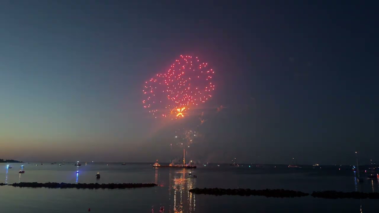 SEGELFEUERWERK SCHILKSEE 2025 / Kieler Woche Feuerwerk Schilksee 2025