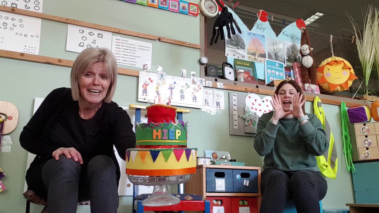 Kaarsjes op de taart want het is feest vandaag!