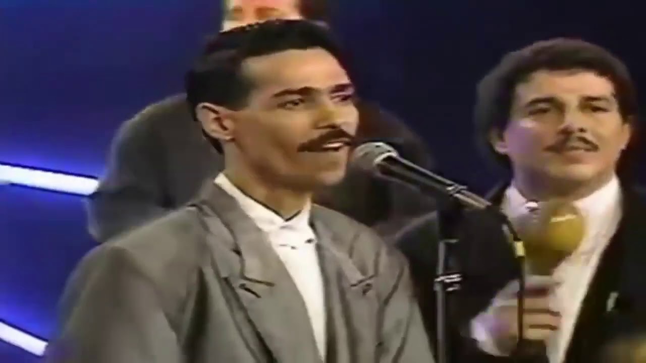 Eddie Santiago - Lluvia, Tu Me Haces Falta, Mia (Mix Salsa Rom&aacute;nticas )