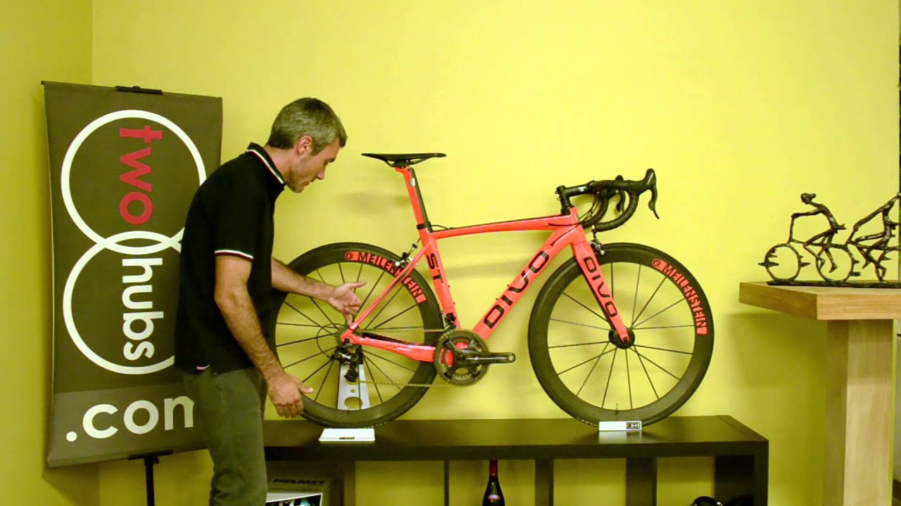 2015 Campagnolo Super Record Mechanical Groupset Review at twohubs.com