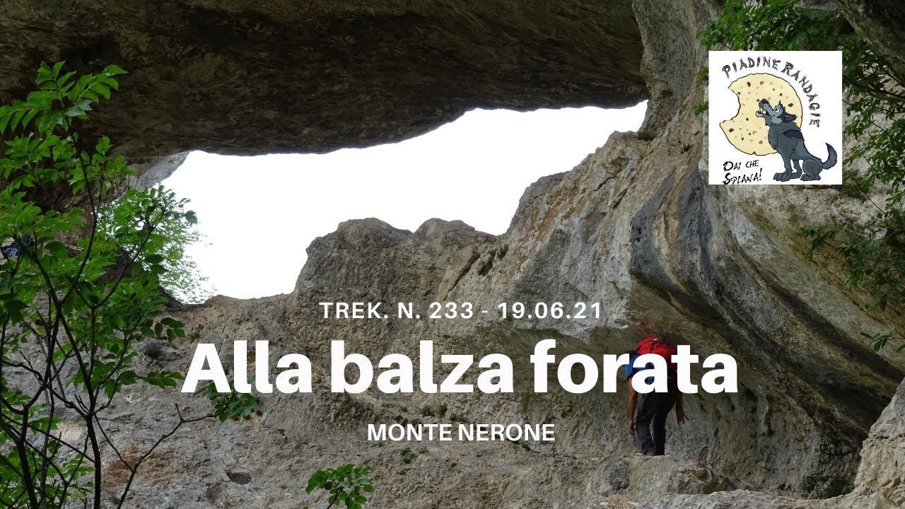 LA SPLENDIDA BALZA FORATA....SUL MONTE NERONE!
