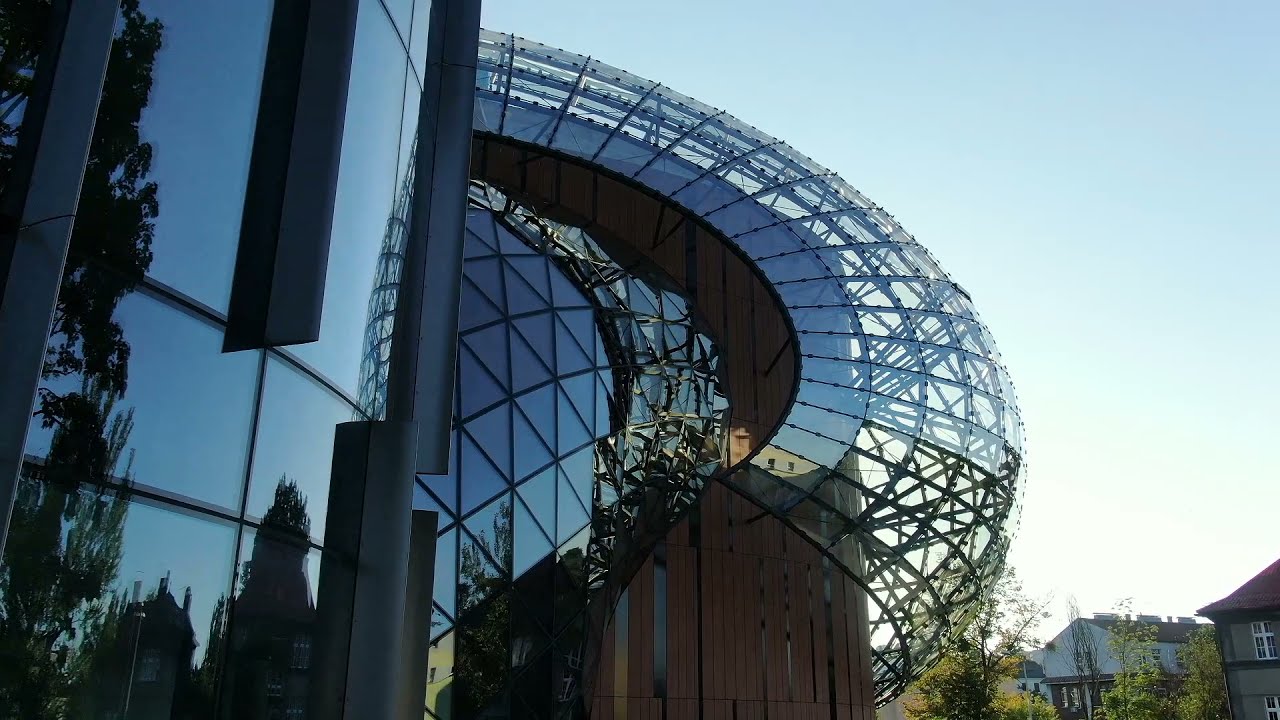 Cavatina Hall Bielsko-Biała 2021. Dron Mavic 2 Zoom, 1080p. Pandrona Bielsko.
