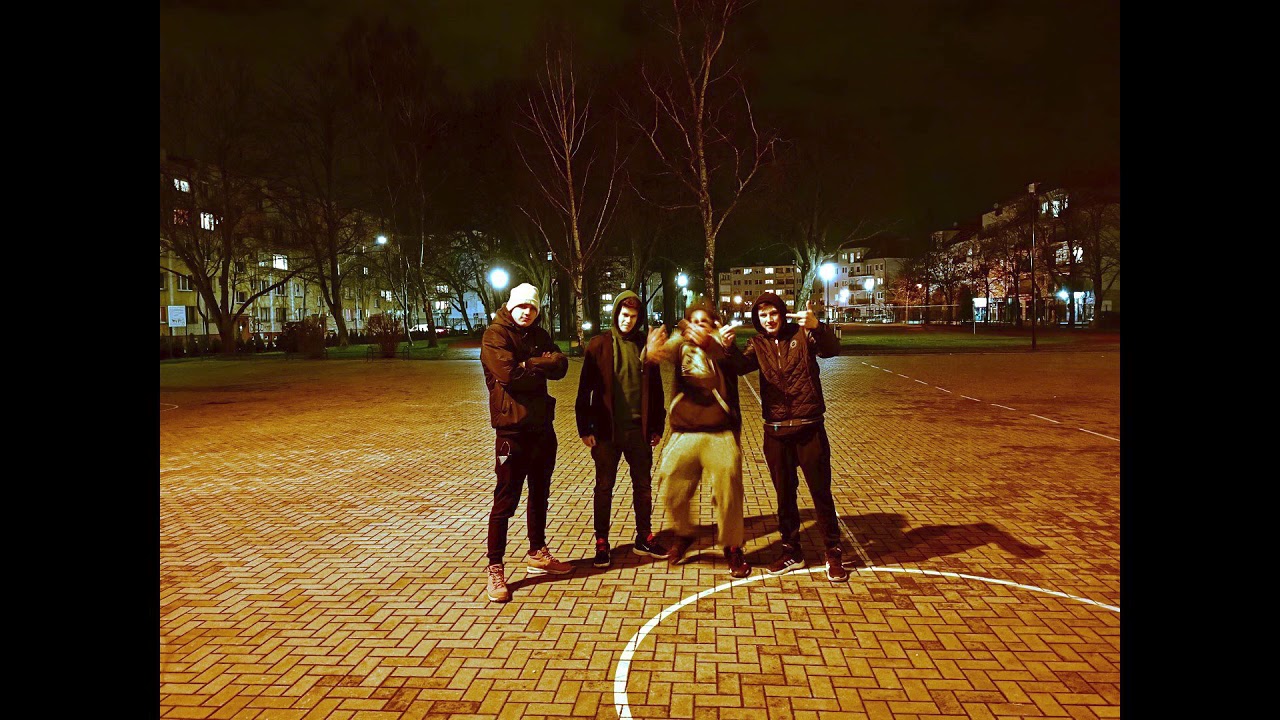 M@jus feat. Bublon, Majlos, Germi - Momenty
