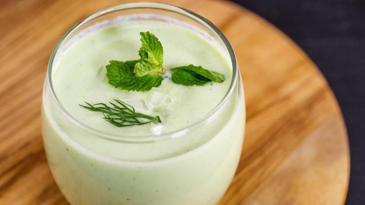 No-Cook Blender Soup: Chilled Cucumber Soup with Greek Yogurt and Herbs