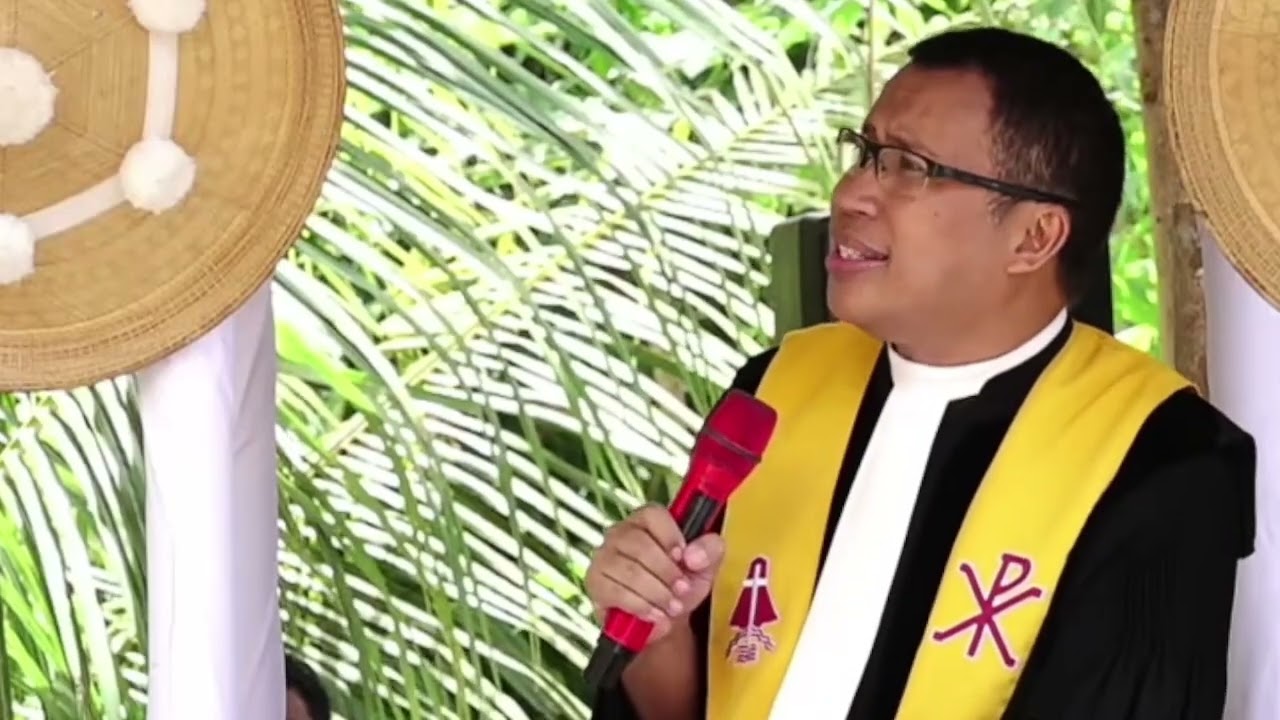 KHOTBAH YHANNES 1:1-9 Pdt. Alfred Y. R .Anggui.