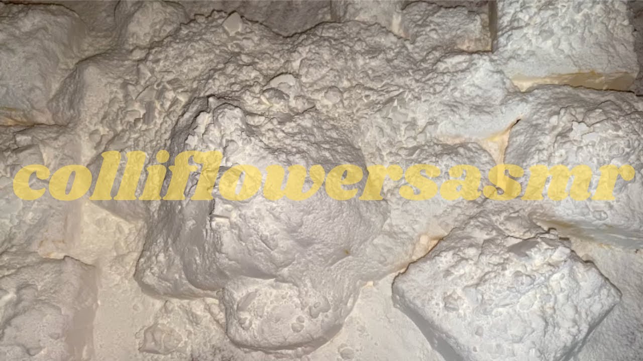 The Prettiest Squeaky Monster you’ve every seen 👀 #cornstarch #cornstarchsqueaks #cornstarchsounds