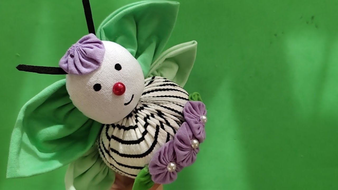 IMPERDÍVEL! BORBOLETA FEITA COM FUXICO/Decoração /peso de porta #muito fácil de fazer#