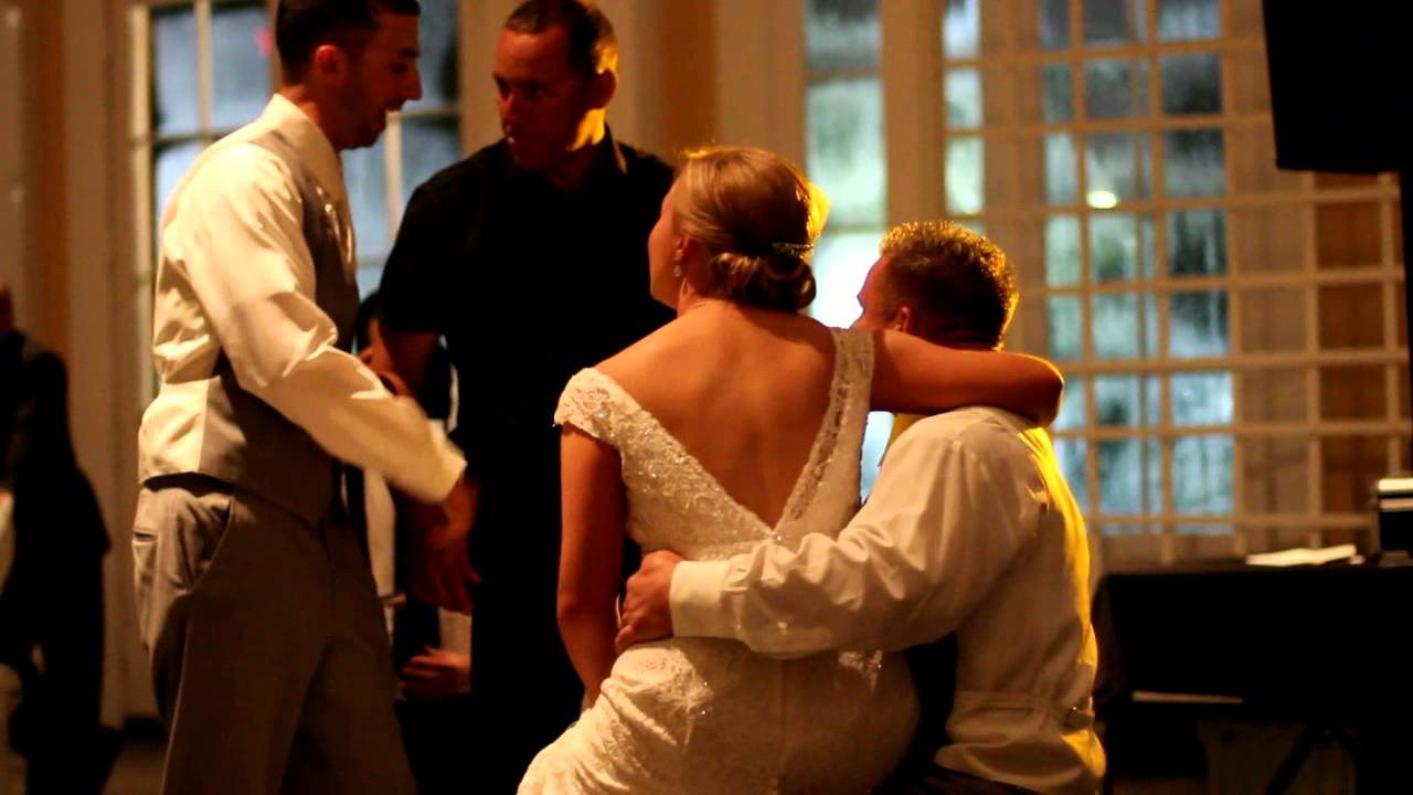 Cali + Will   Bouquet + Garter Toss
