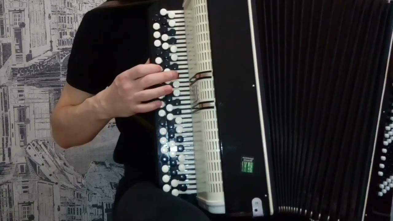Техника игры на баяне. Как играть легато аккордами.