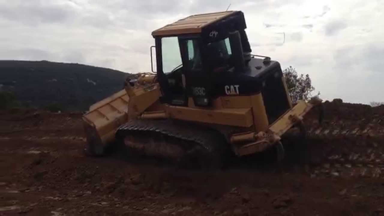 Préparation de talus au trax !