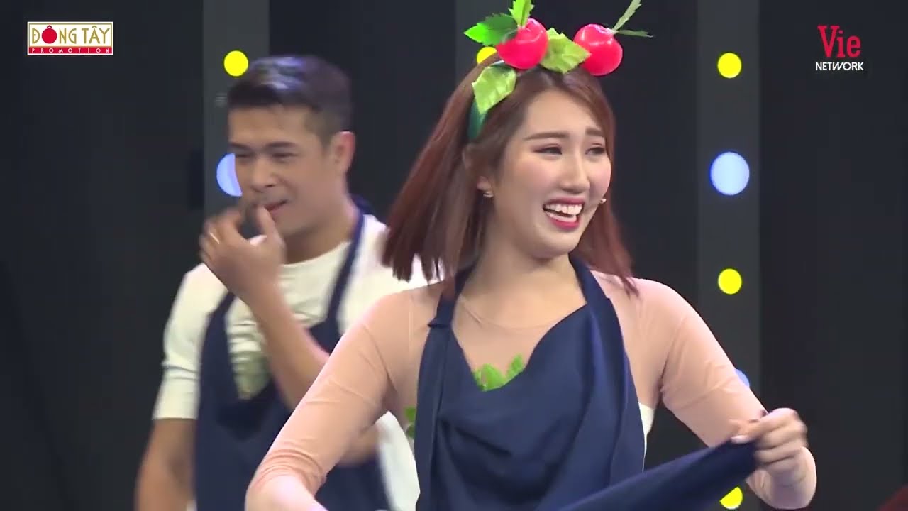Trường Giang cười rụng nụ với những pha  hạ cánh  không giống ai của Lan Ngọc   7 Nụ Cười Xuân