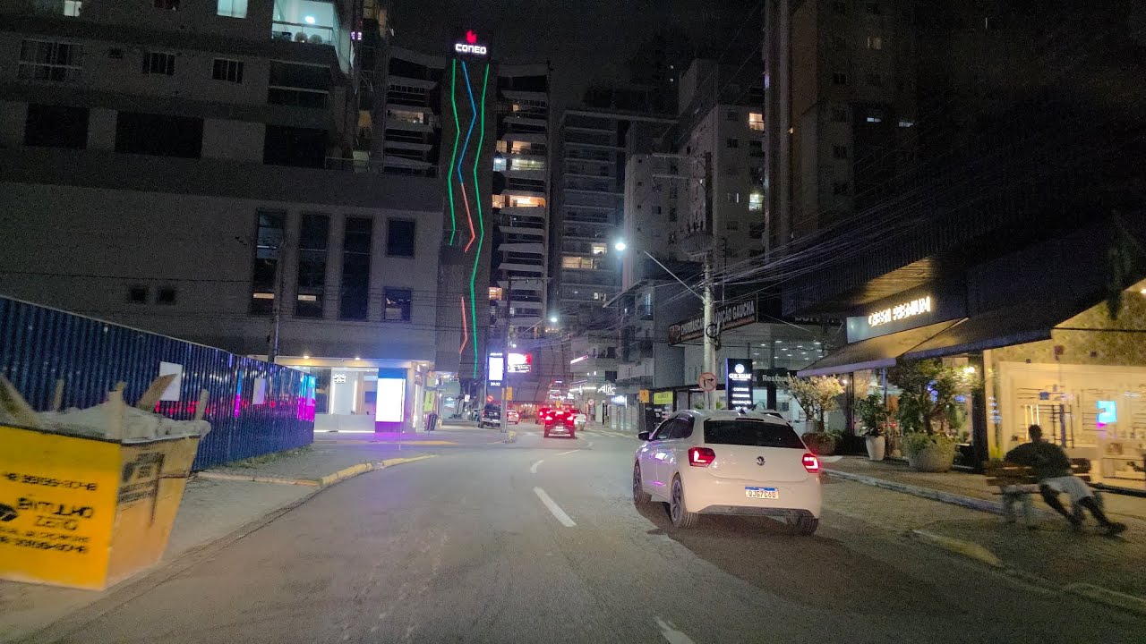 ITAPEMA SC. PASSEIO  A NOITE DE CARRO