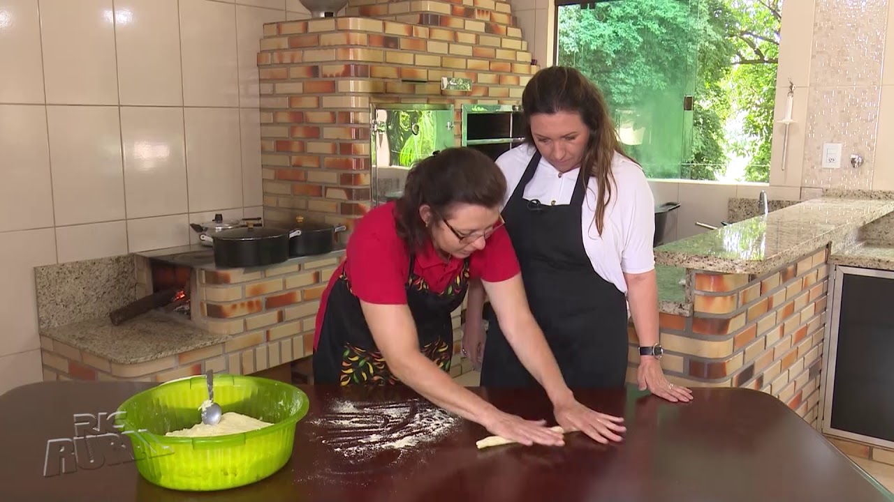 Aprenda a receita do Nhoque de Mandioca com Frango Caipira