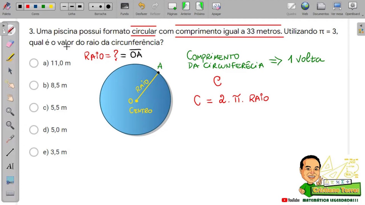 Uma piscina possui formato circular com comprimento igual a 33 metros