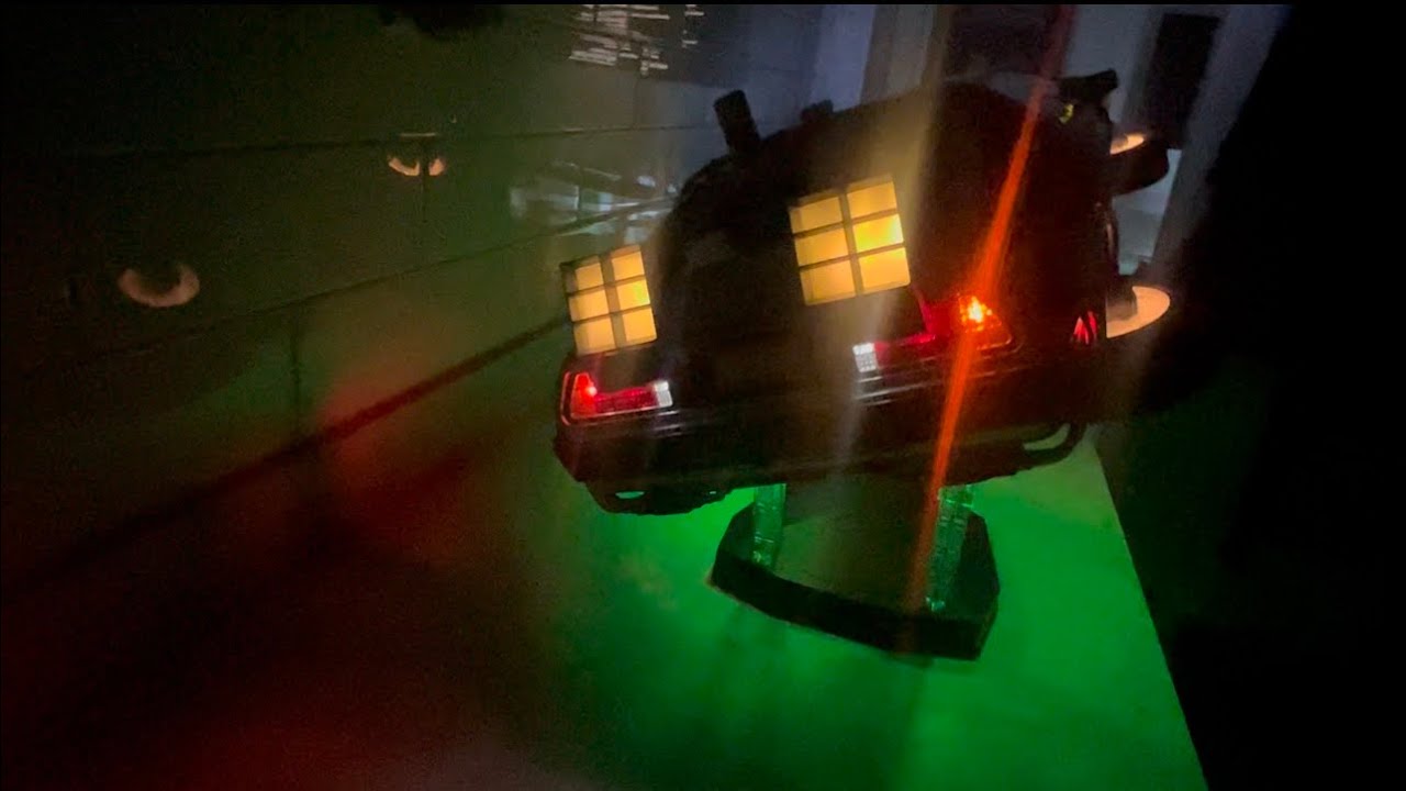 back to the future part 2 DeLorean 