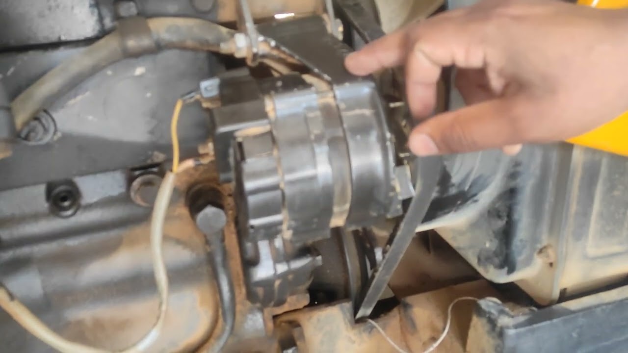 फैन बेल्ट का फ्री प्ले कैसे एडजस्टमेंट करें।।how to adjustment fan belt free play in tractor 🚜