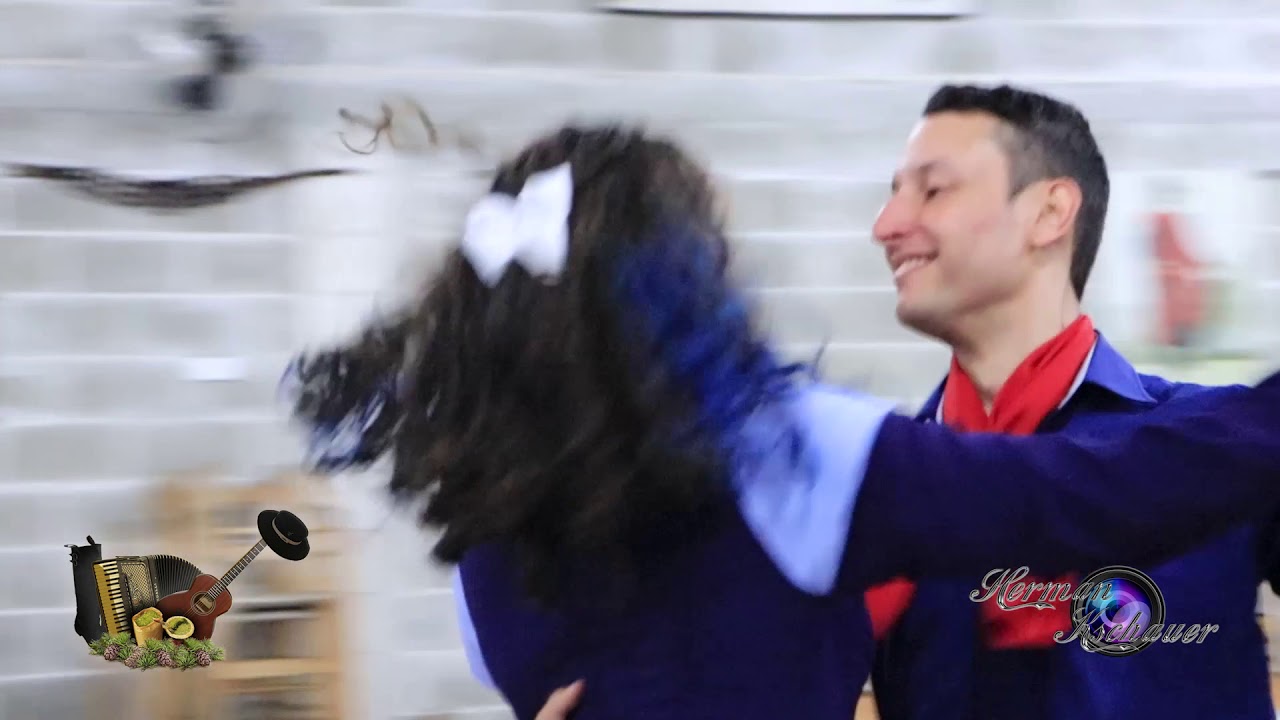Dan&ccedil;a Ga&uacute;cha -  Rancheira  (2)