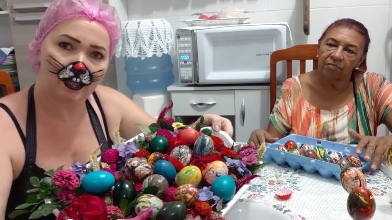 FAÇA OVOS DE PÁSCOA  PINTADOS  LINDOS!!! E  RECHEADOS  A PARTIR DE   2,00 REAIS