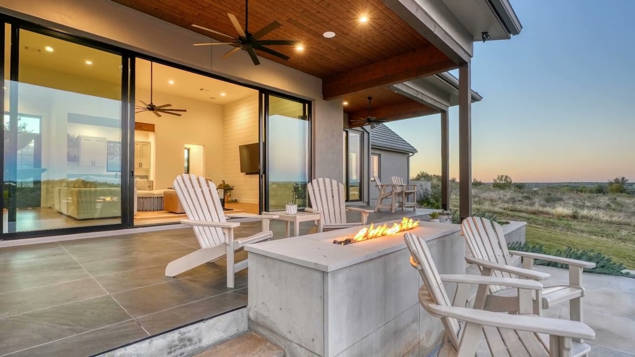 111 Rock N Robyn | Mike Butler