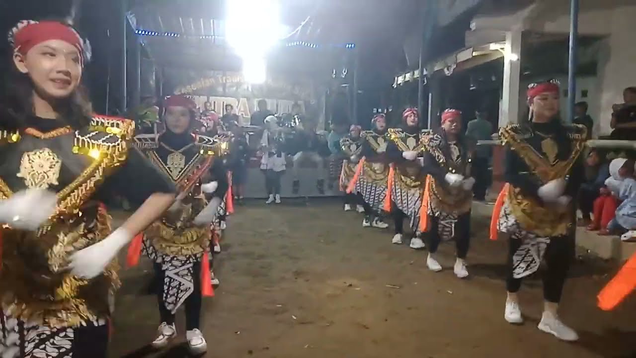 KOBRO SISWO PUTRA MUDA LOSARI live in NIDO LOSARI PAKIS