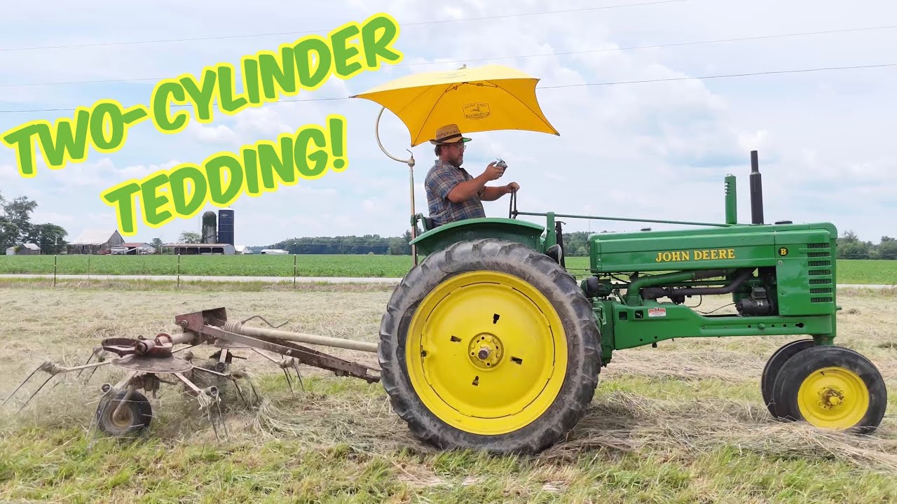 Two-Cylinder TEDDING! 1948 John Deere B gets it done