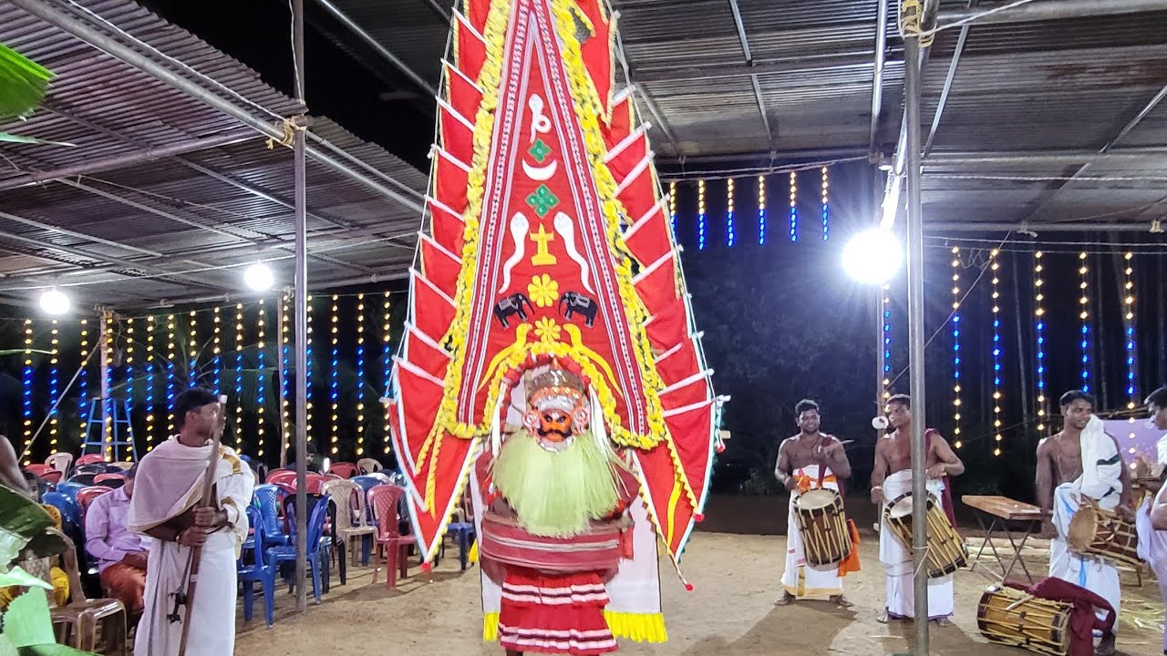 KASARAGOD THEYYAM || MOOTHOR (ULLAKULU) THEYYAM 2022 || AJAKODE BALLAL THARAVAD || PADY