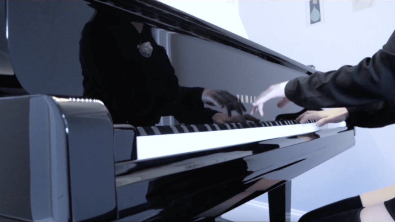Black Butler -- Piano Medley, BGM (Si Deus Me Relinquit /The Slightly Chipped Full Moon)