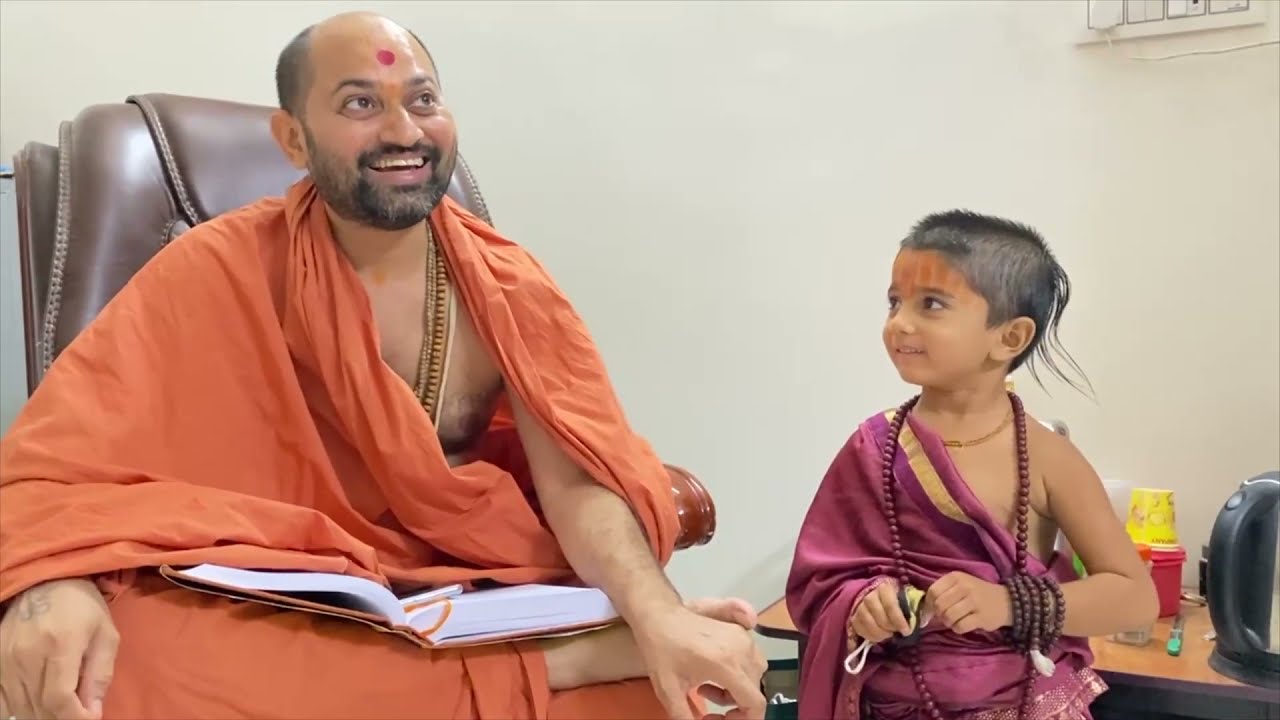 આર્યન ભગત એમના ગુરુજી હરિપ્રકાશ સ્વામી સાથે I Aaryan Bhagat I P. Shri Hariprakash swami I