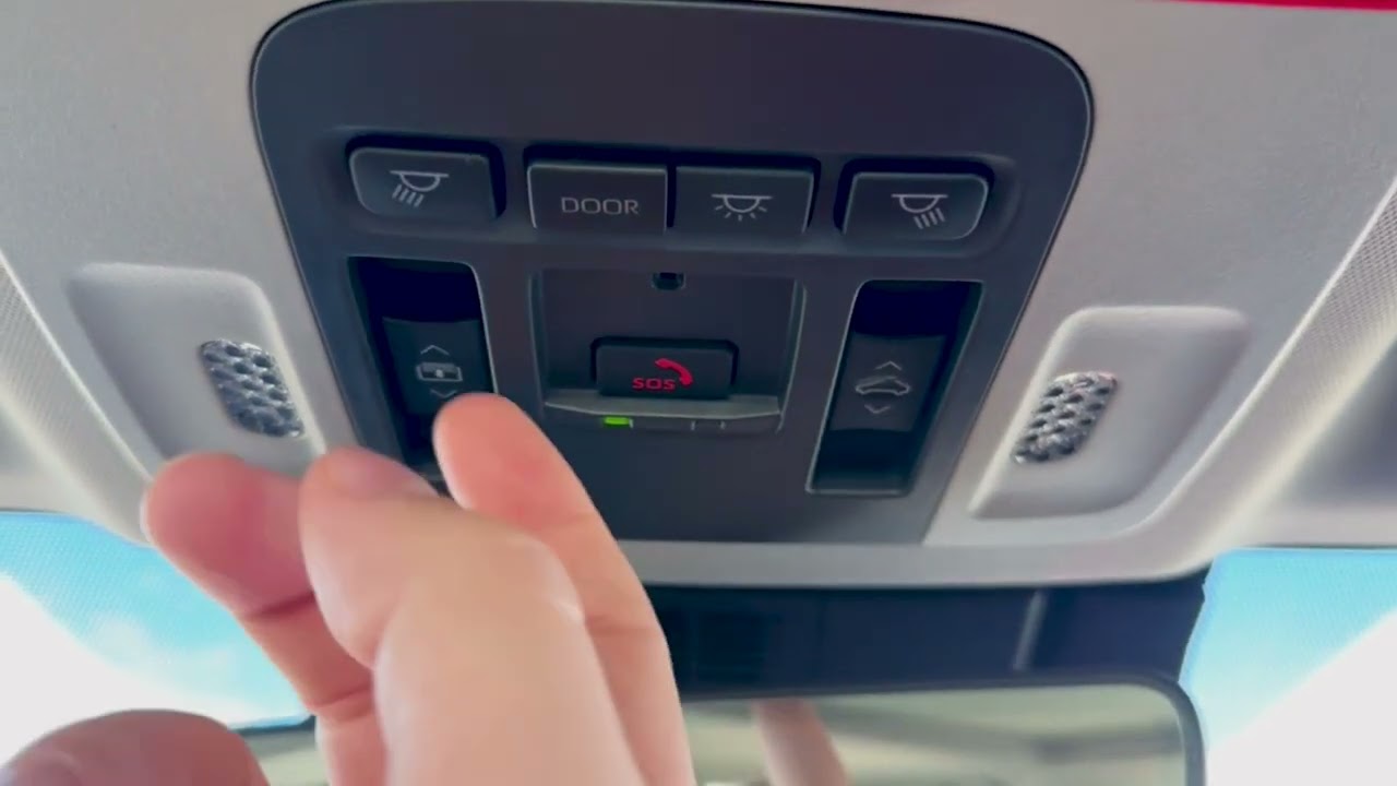 Как пользоваться панорамным люком на крыше Camry!
