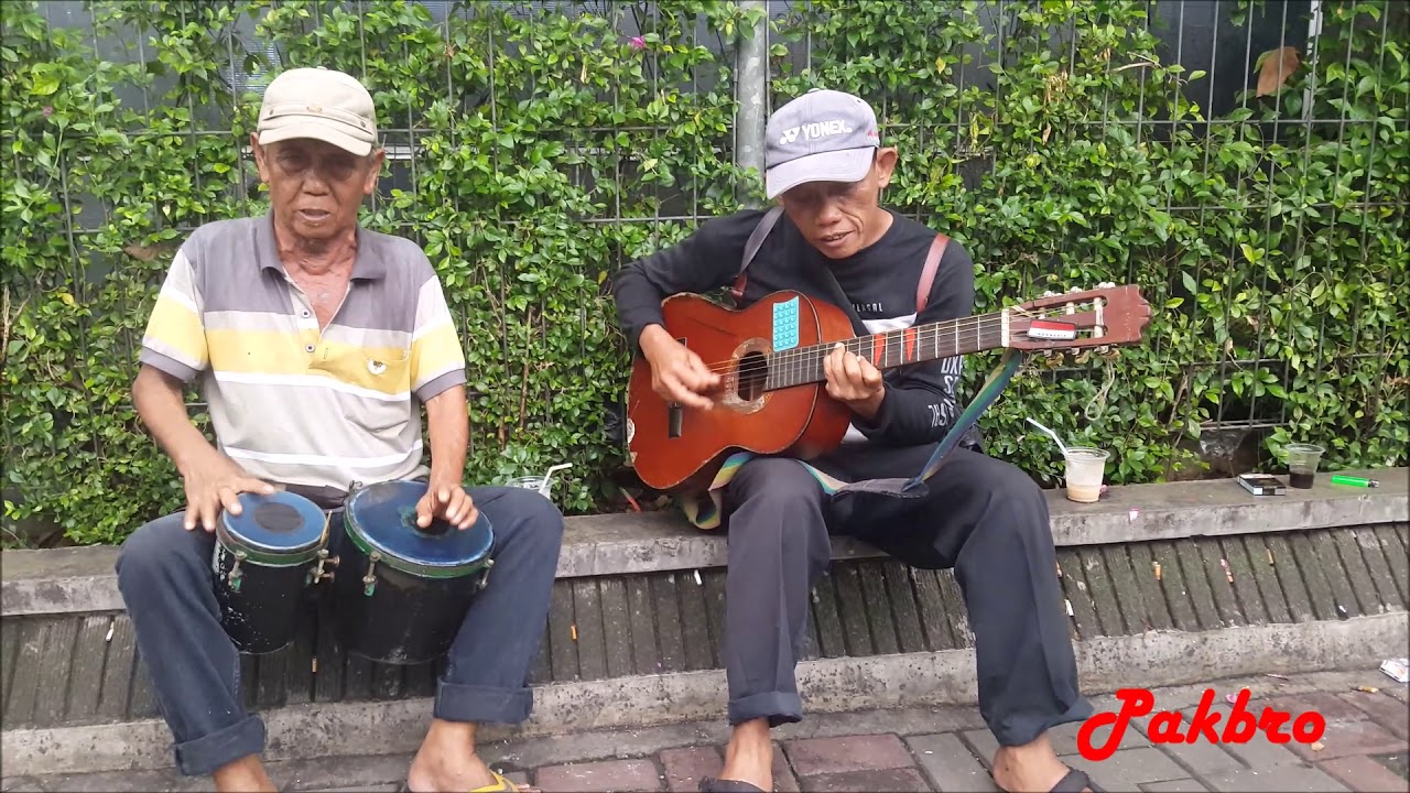 Pengamen Kakek Hebat Jago Main Gitar Kendang Kegagalan Cinta Rhoma Irama