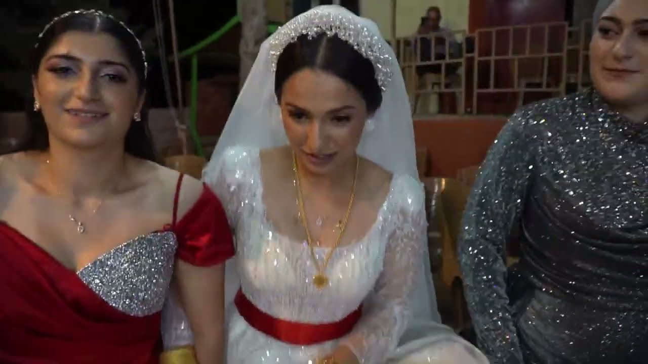 görümce ile gelin halay başı için...