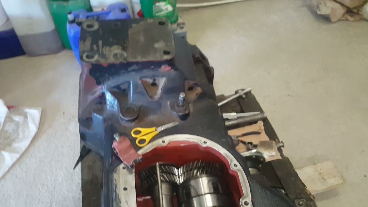 AGROSTAR, JD, MF i ARES (Składanie skrzyni''Finish'' i naprawa przedniego napędu) Vlog#36