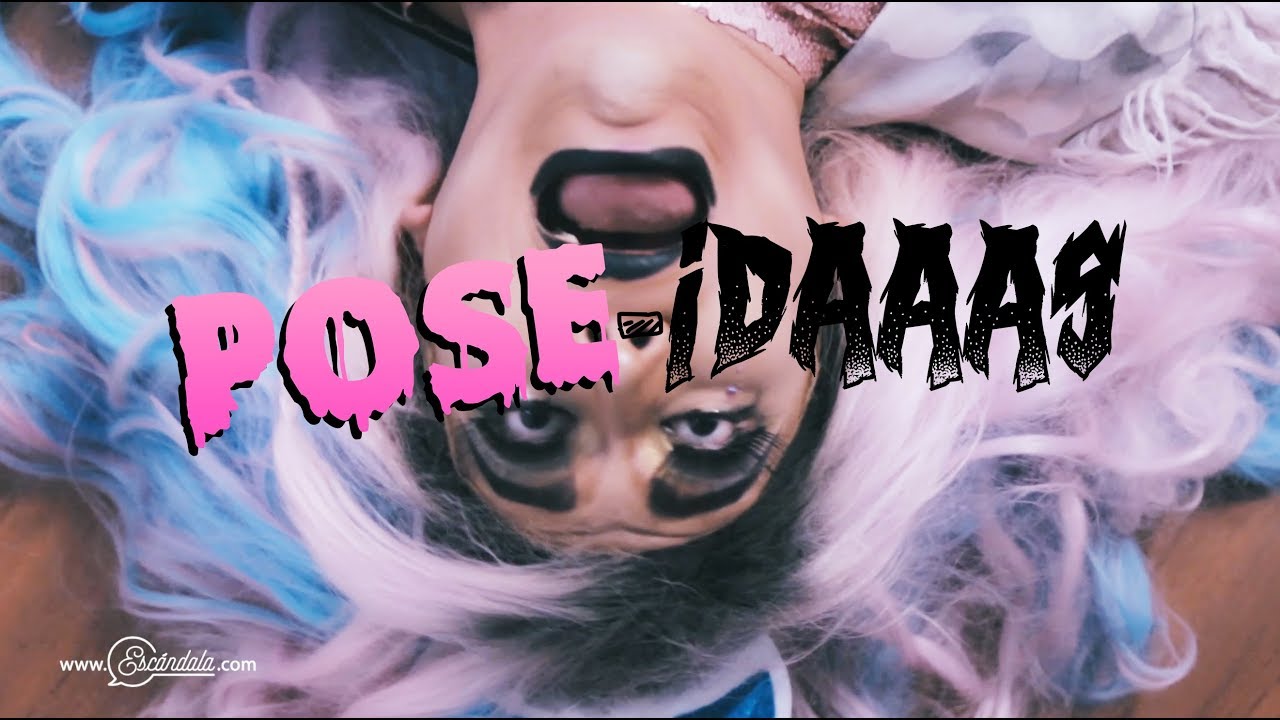 Pose - idas / Halloween Escándala