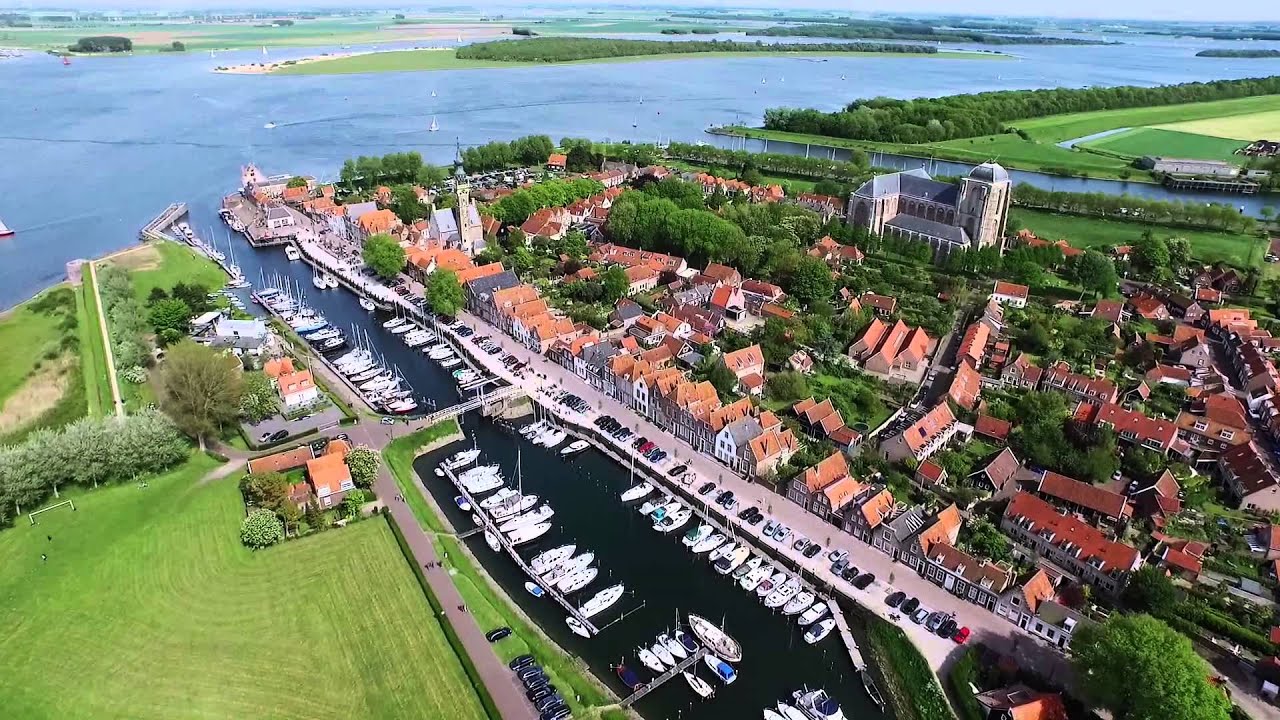 Veere en het Veerse Meer vanuit de lucht- aerial - footage (Dji Inspire - nl)