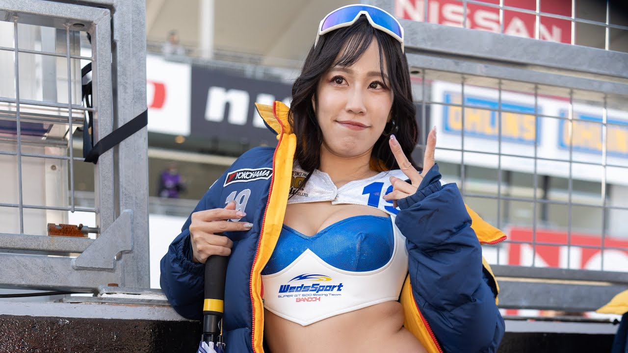 SuperGT SUZUKA PITWALK WedsSport BANDOH 19号車　レースクイーン　浜嶋りな　名取くるみ　霧島聖子　南真琴 2024/12/7  4K
