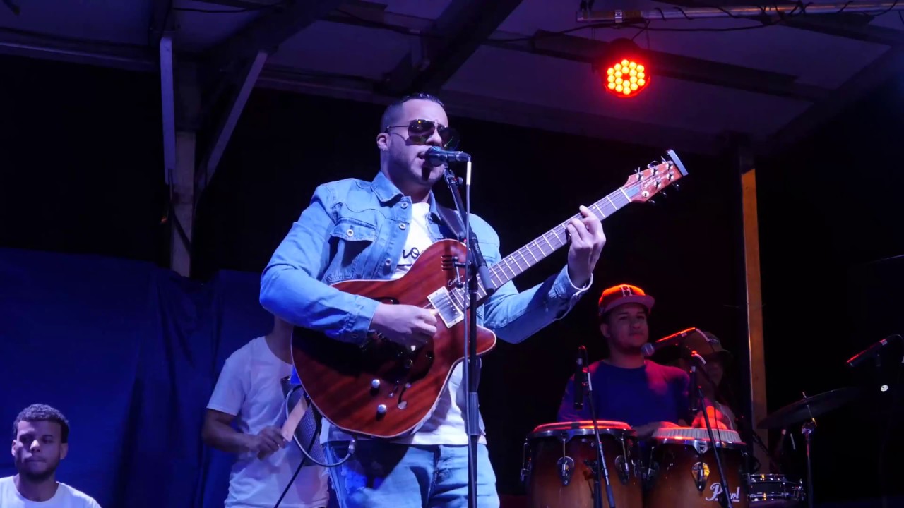 SEÑORITO - MENTIRA (Bronx Dominican Festival 2017 En Vivo)