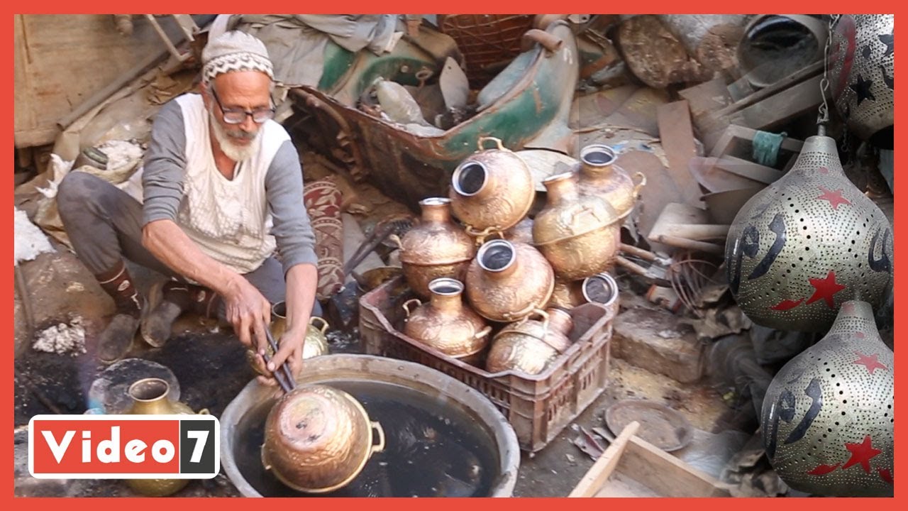 جولة بأقدم ورشة لتصنيع وتبيض النحاس بخان الخليلى