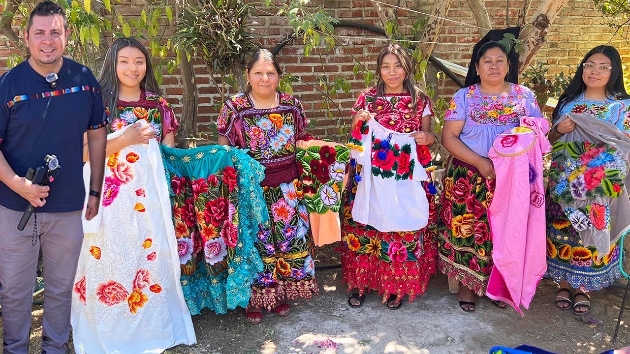 La ASOMBROSA Técnica del BORDADO en PIQUETE en Ocumicho, Michoacán