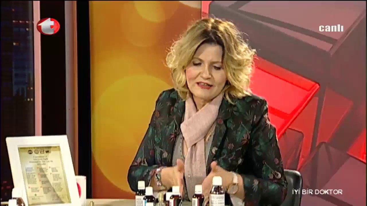 Aromaterapi - Tıbbi Bitkisel Yağlar İle Tedavi - Ecz. Hülya Kayhan Eryılmaz - Dr. Cemil Ulusan