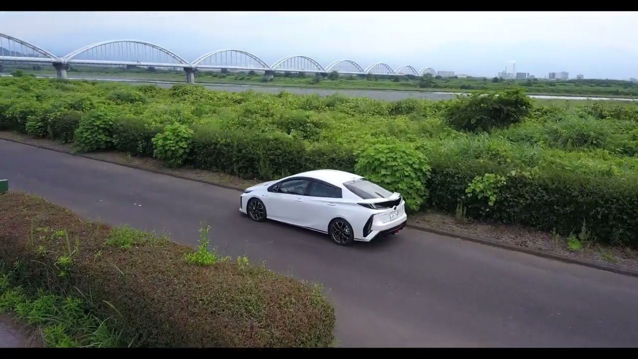 PRIUS 　PHV　 GRスポーツ　外観動画