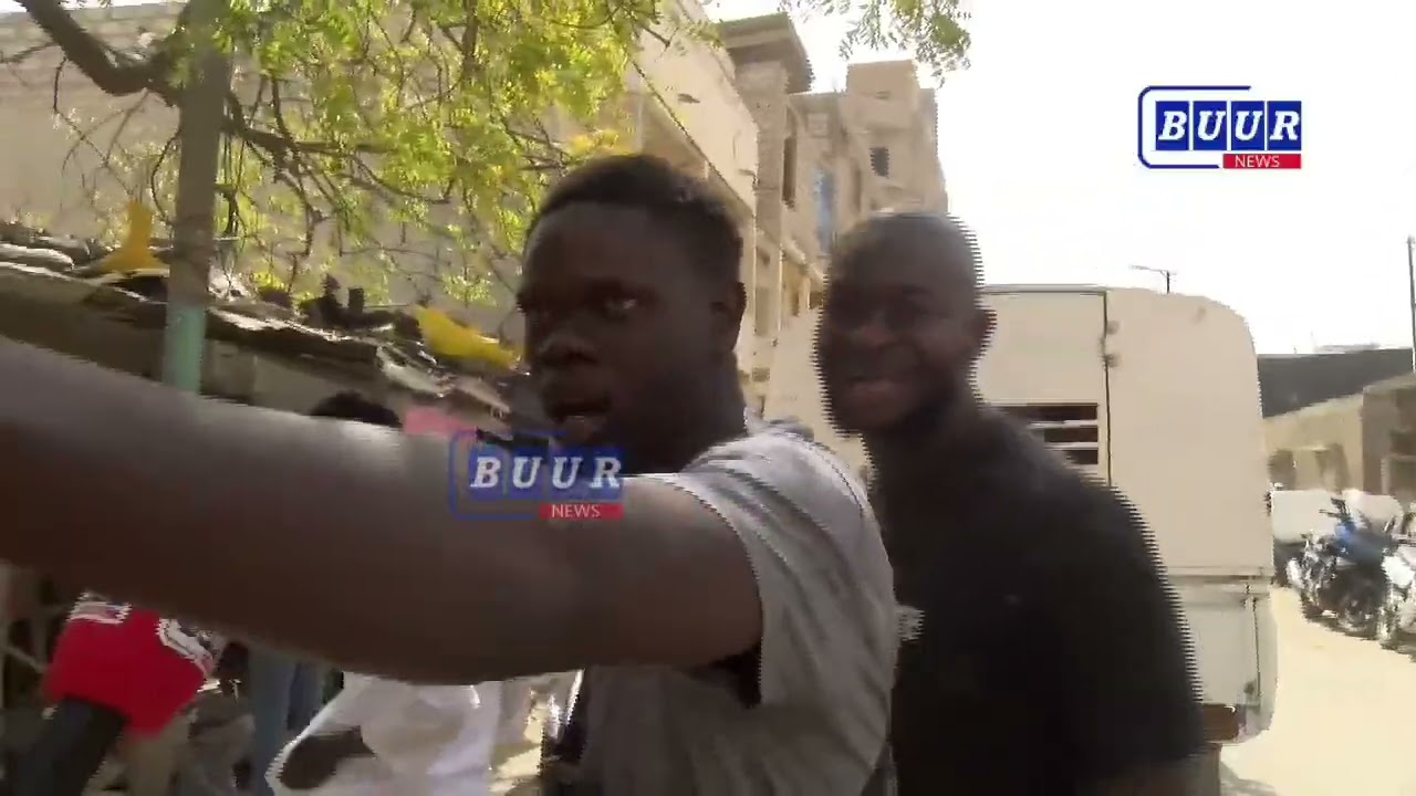 Folle Course Des Militants De Farba Ngom
