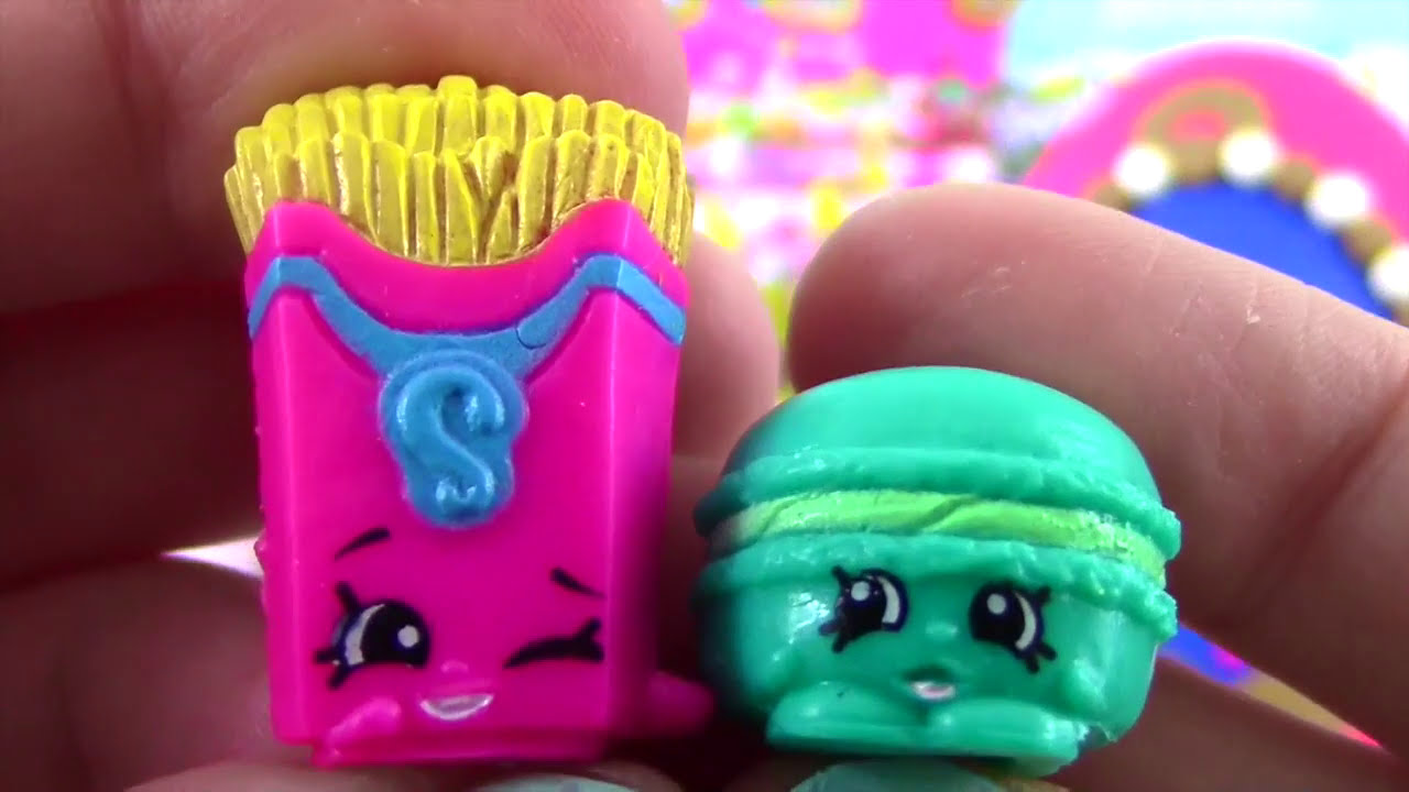 Opening A Play-Doh Surprise Egg!