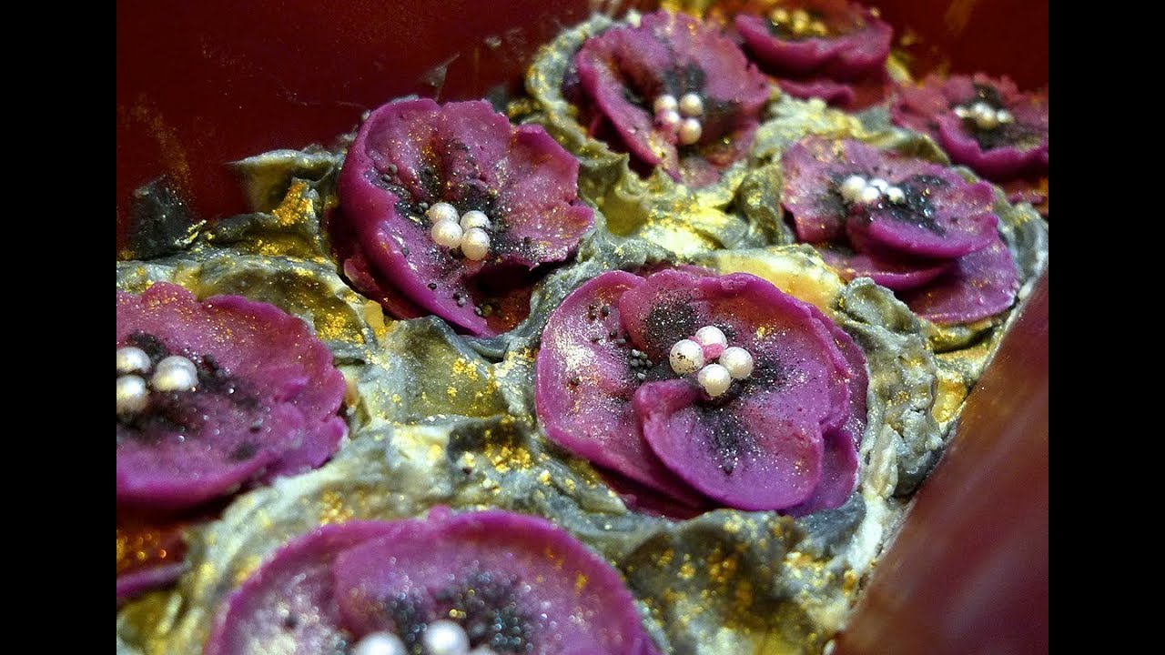 Making Opium Poppy Soap